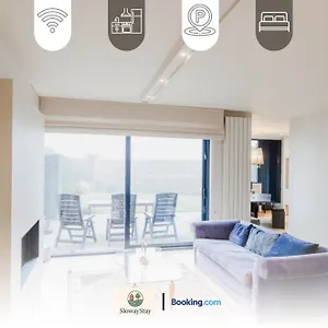 One Bedroom Flat With Sea Views & Pool By Slowaystay & Short Term Appartement